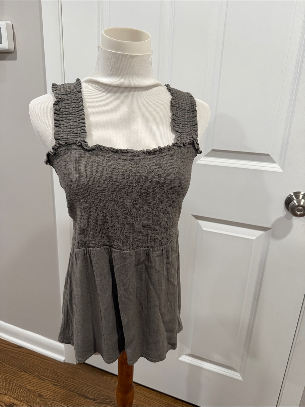 Market & Spruce Gray Smocked Ruffle Strap Tank